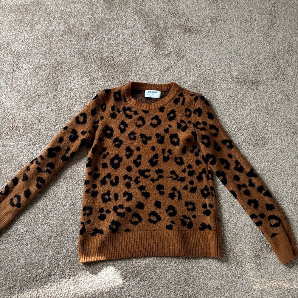 Old navy sweater